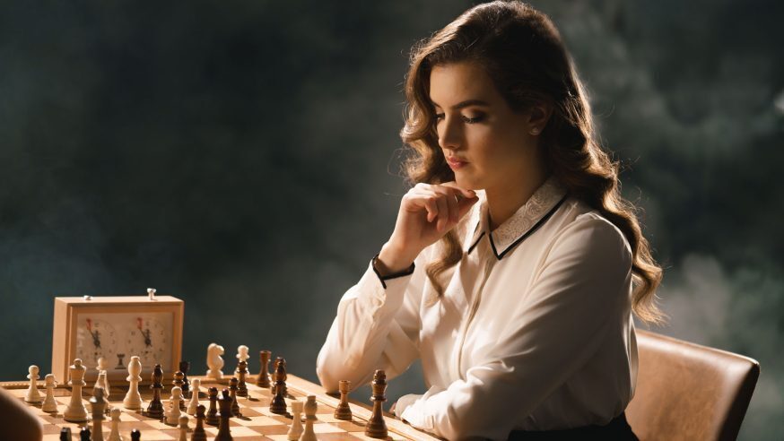 Alexandra Botez playing chess